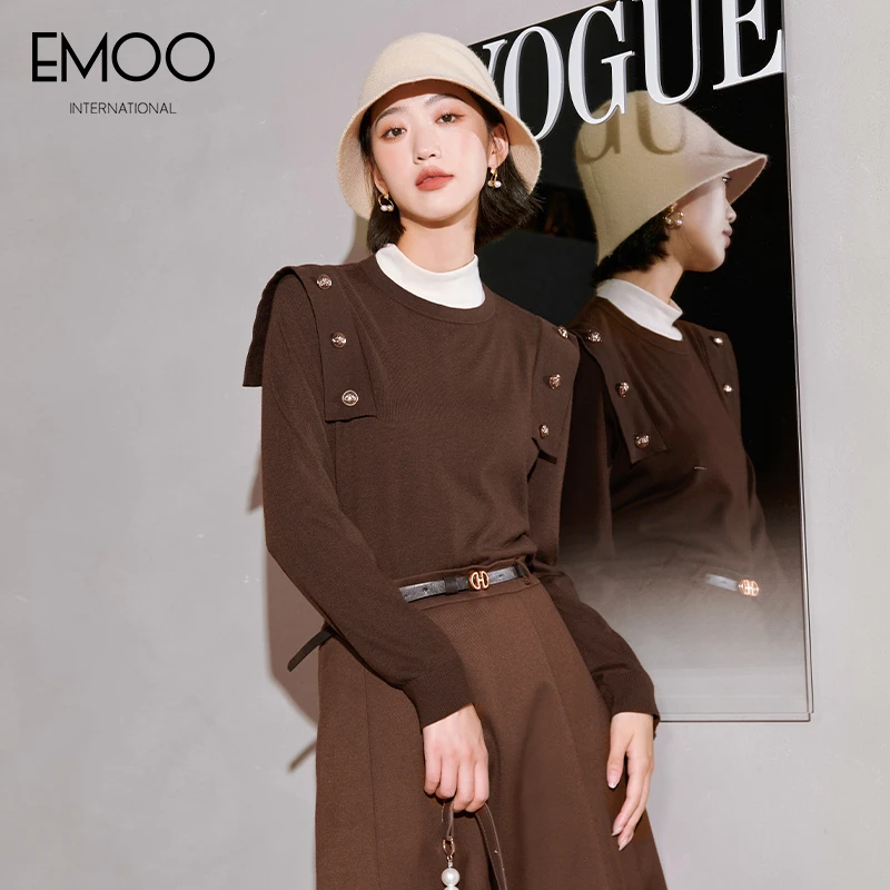 EMOO/杨门秋新款咖啡长袖圆领套头毛衫时尚休闲百搭E32A011401