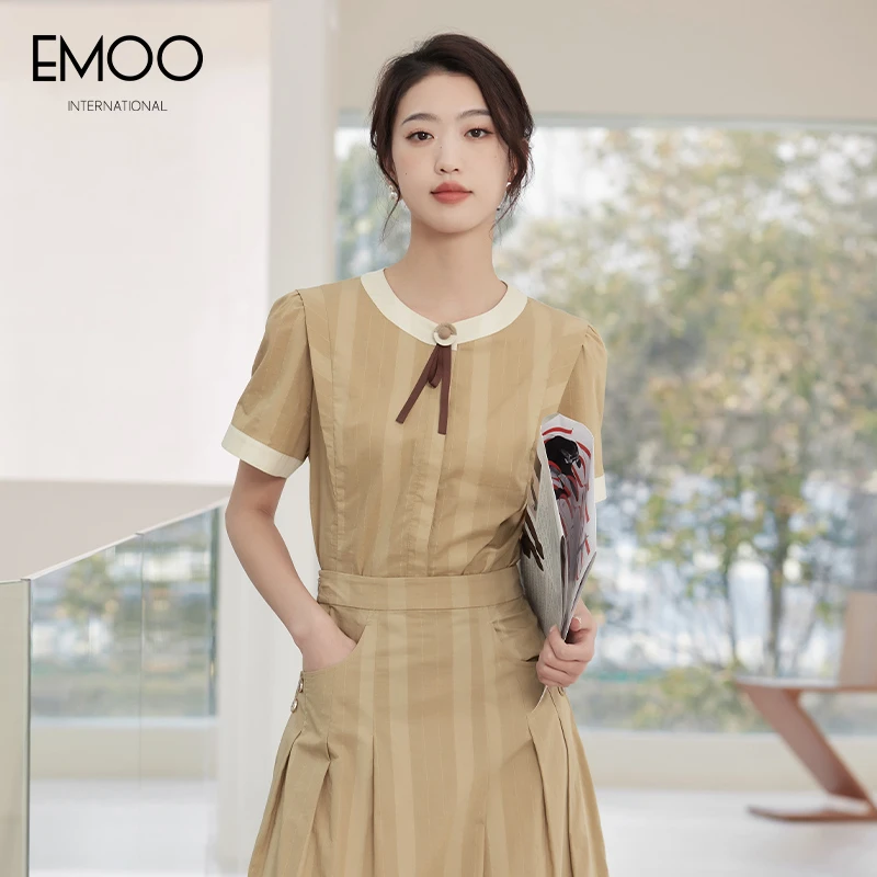 EMOO/杨门短袖衬衫女夏季套头纯色圆领衬衣复古显瘦E23H023190