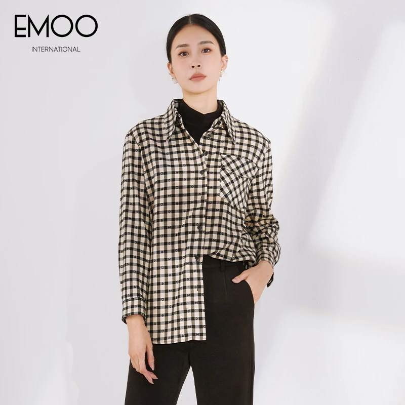 EMOO/杨门秋冬新款黑白时尚休闲经典翻领长袖格纹衬衫E42H013341