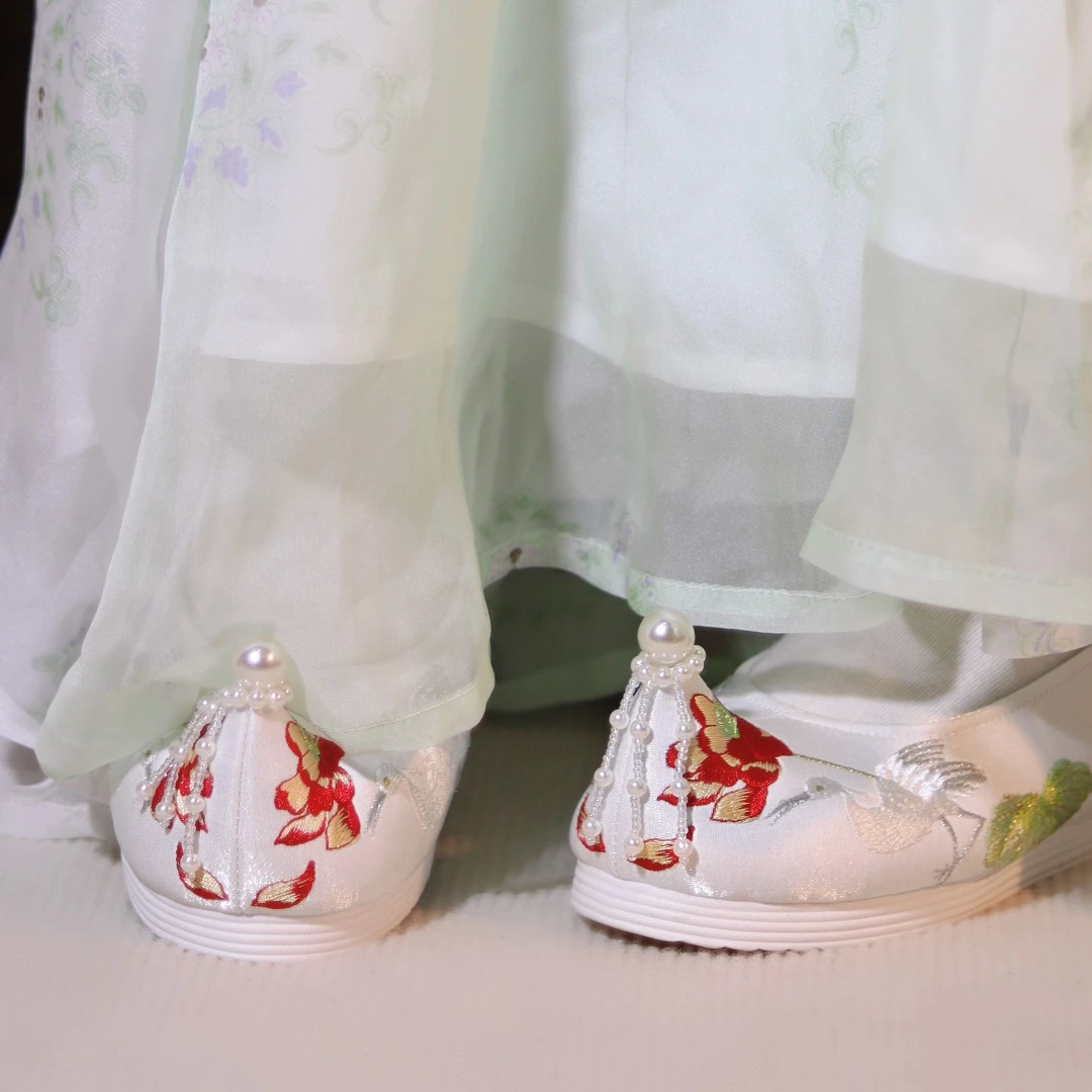 江南朱记【菡萏】原创汉服鞋翘头鞋流苏内增高弓鞋
