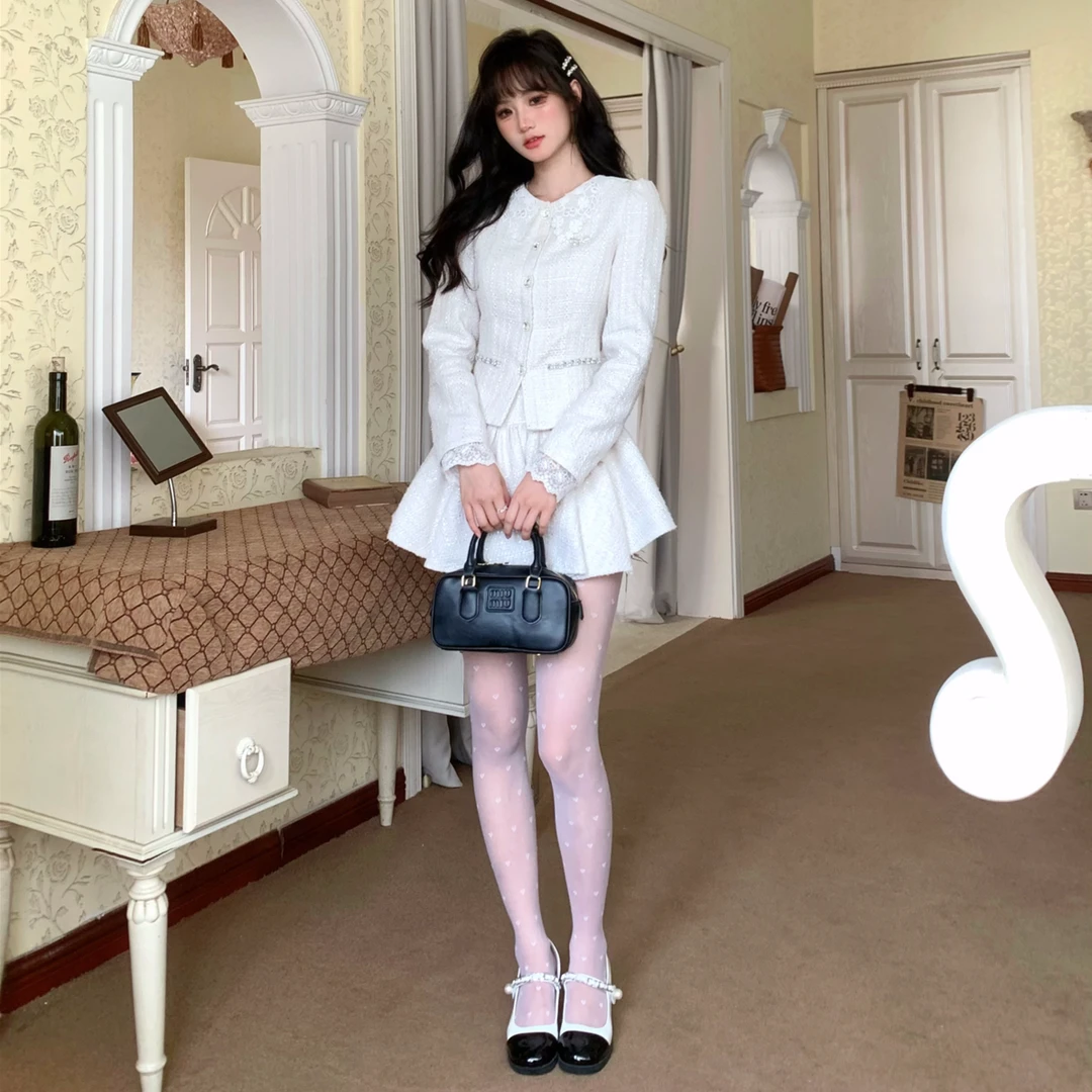 越韩小鱼千金玛德琳  娃娃领复古收腰显瘦重工秋季新款蓬蓬裙套装