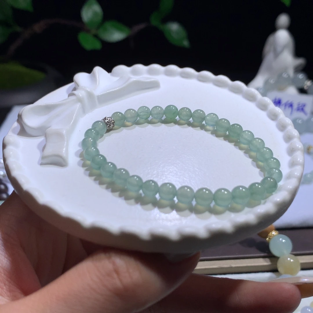 翡翠手链未镶嵌卡5