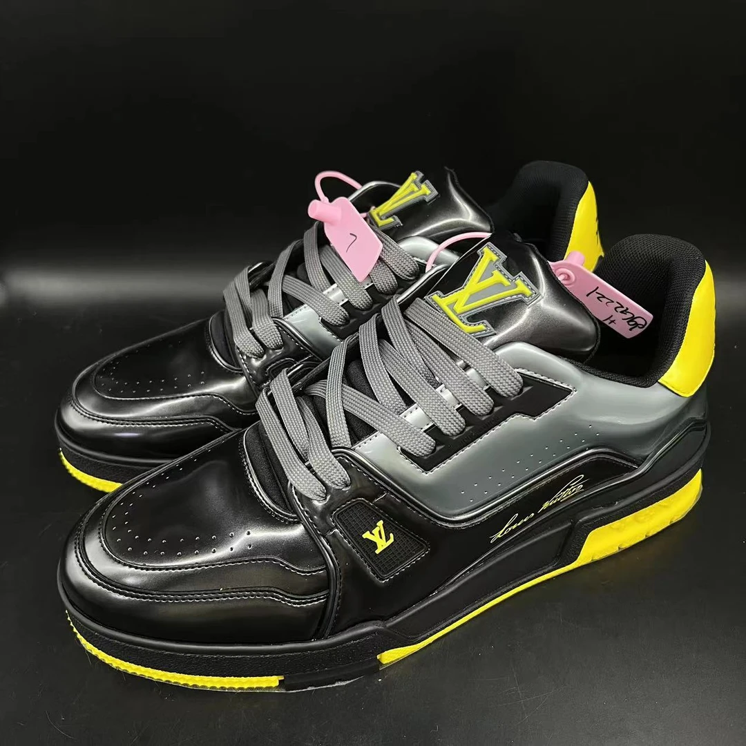 未使用/LouisVuitton/路易威登漆皮蝙蝠侠吹那trainer/折扣/潮鞋/