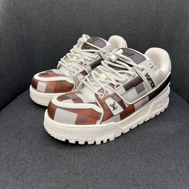 99新 LouisVuitton/路易威登 棕棋盘格胖丁吹那trainer maxi/潮鞋