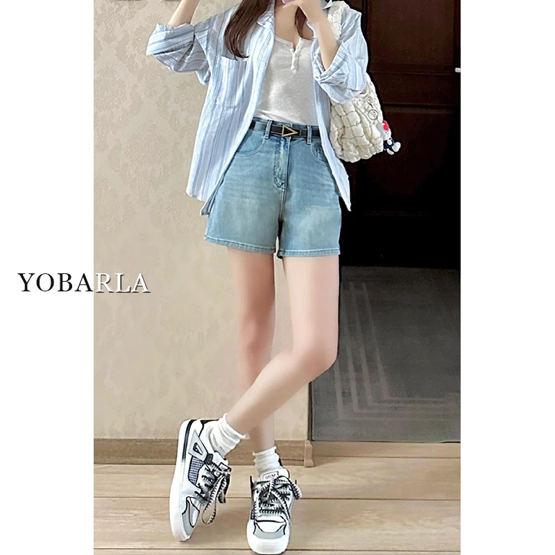 浅色复古直筒牛仔裤秋冬新款高腰大码宽松显瘦梨形身材高腰阔腿裤