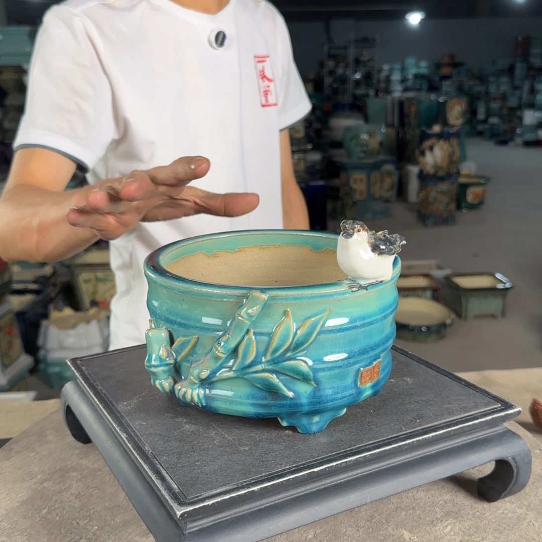 一风堂石湾花盆。芳*磕碰微瑕