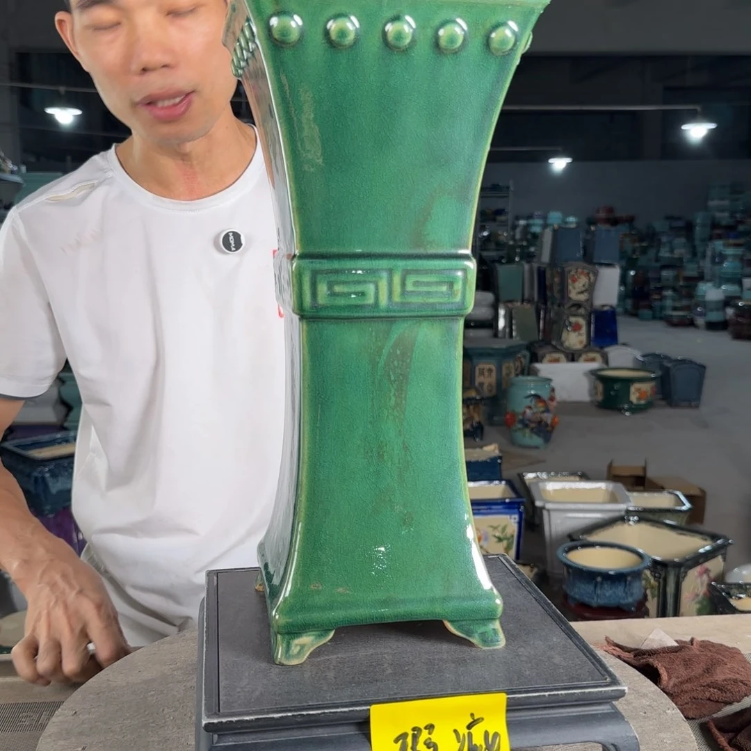 一风堂石湾花盆。瑕疵高温裂