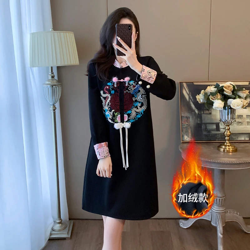 新中式黑色连衣裙秋冬高级感气质中国风女装高端复古绣花冬天裙子