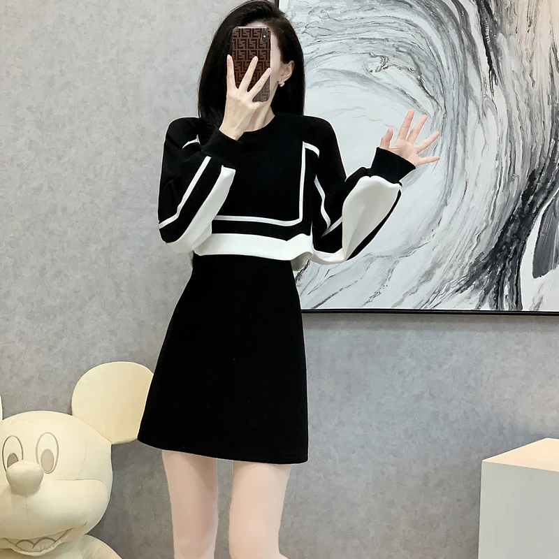 圆领中长款卫衣裙春秋小个子显瘦黑色假两件卫衣女遮屁股秋冬加绒