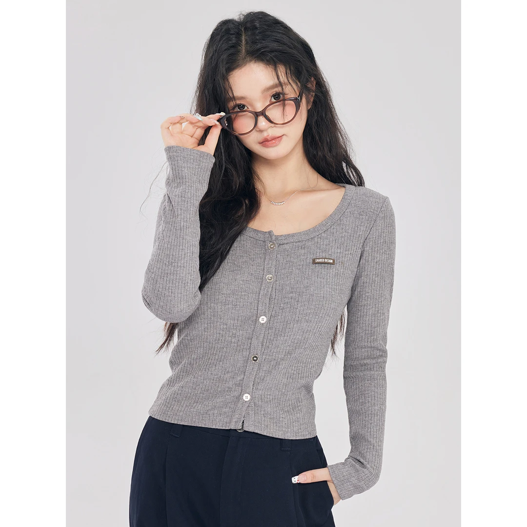 秋季新品长袖针织开衫气质显瘦百搭纯色设计感圆领