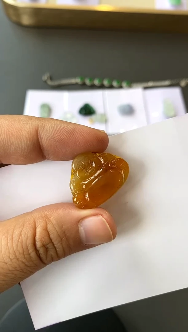 【闪购商品】定制翡翠未镶嵌佛公