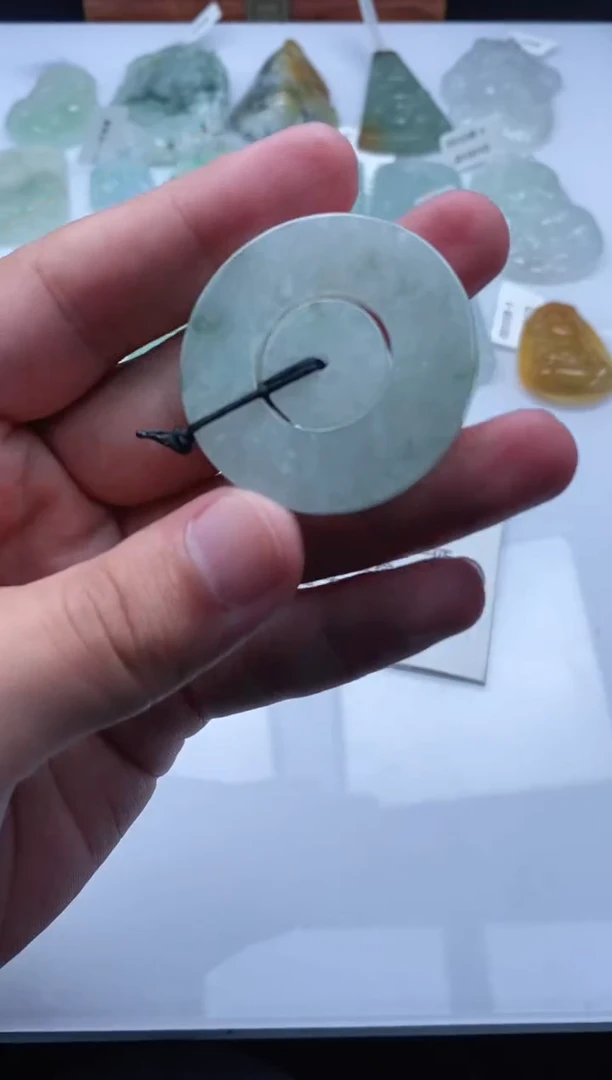 【闪购商品】翡翠吊坠(不含链)未镶嵌1661