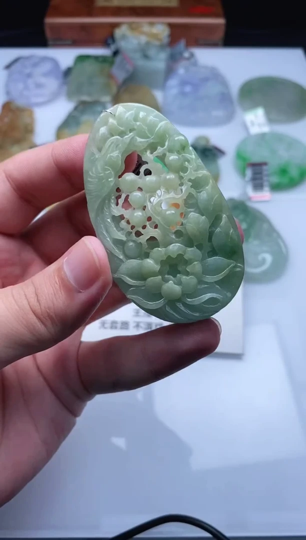 【闪购商品】翡翠吊坠(不含链)未镶嵌125