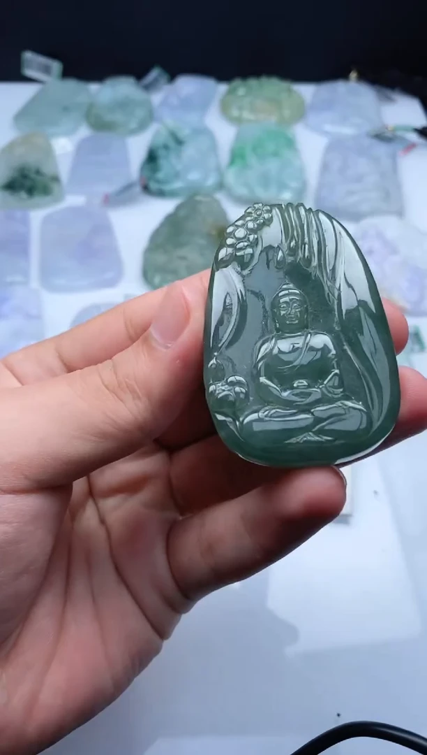 【闪购商品】翡翠吊坠(不含链)未镶嵌131
