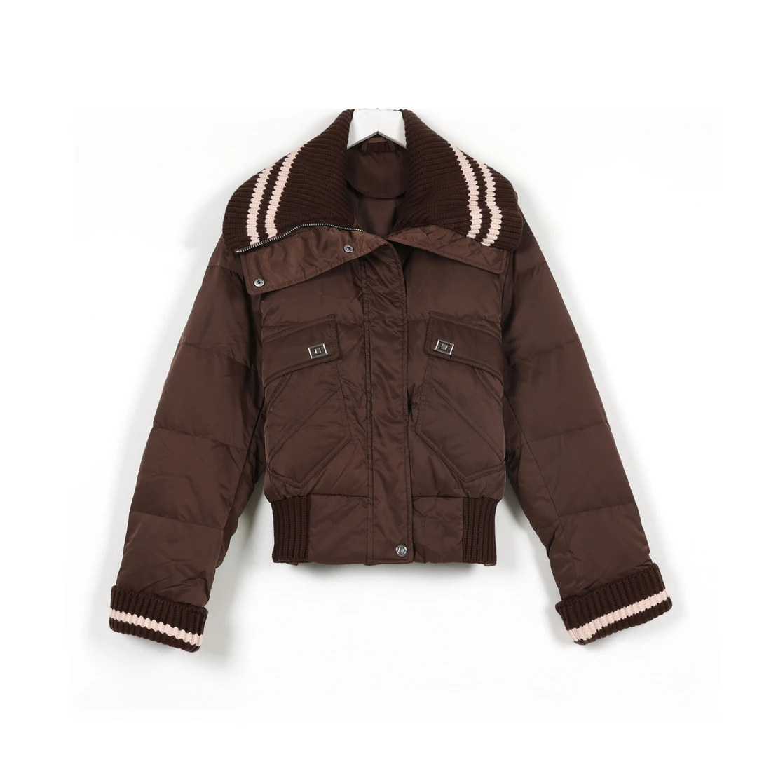 【千屿Sheila】拼接条纹针织领女百搭保暖羽绒服244-YRF/0926-23812