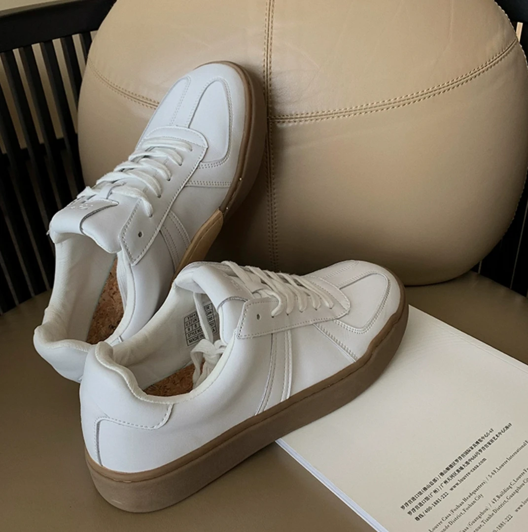 【润哥】男款板鞋小白鞋时尚复古百搭橡胶底休闲鞋情侣鞋子春7701