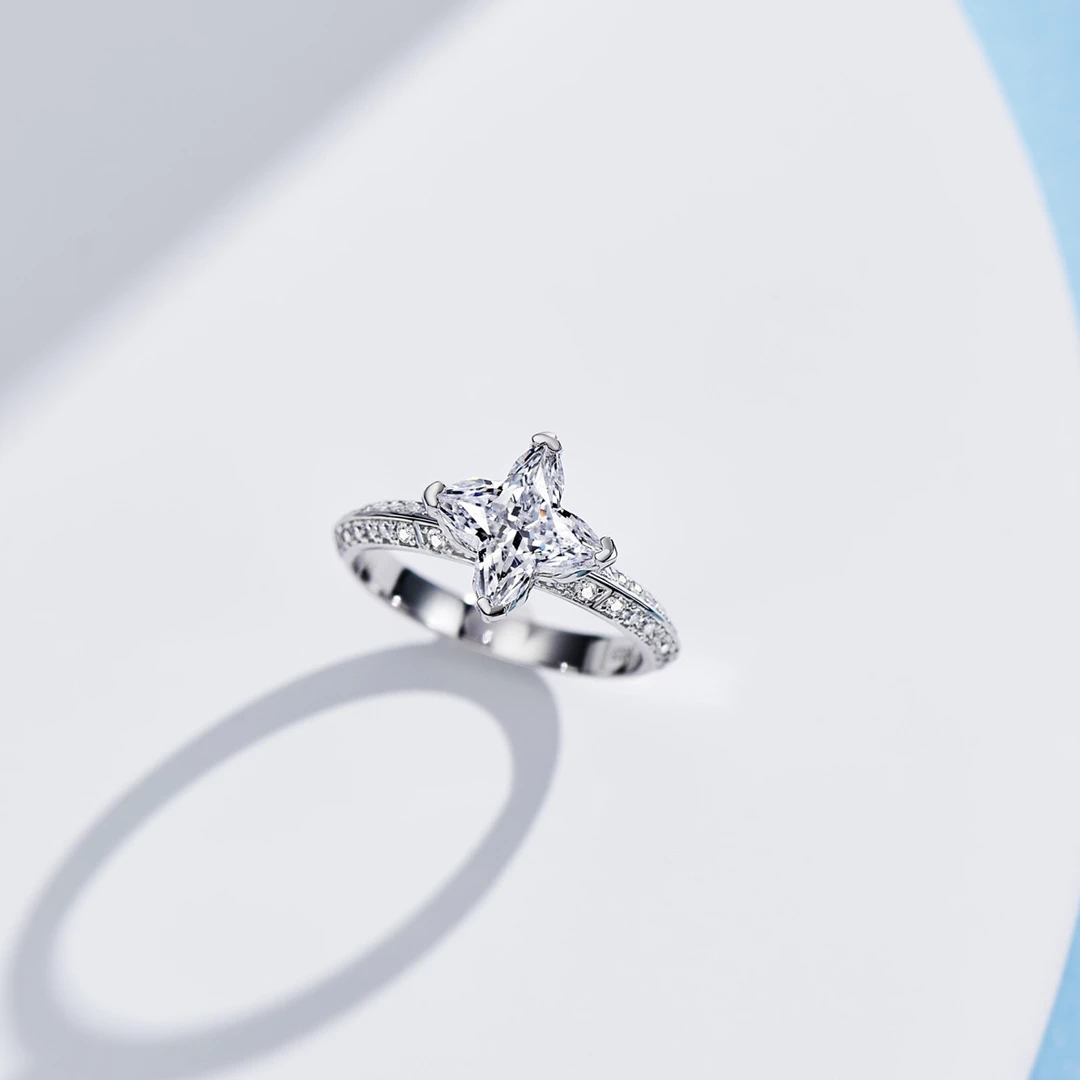 925银合成锆石戒指 星形切割一克拉戒指 锆石戒指轻奢气质百搭