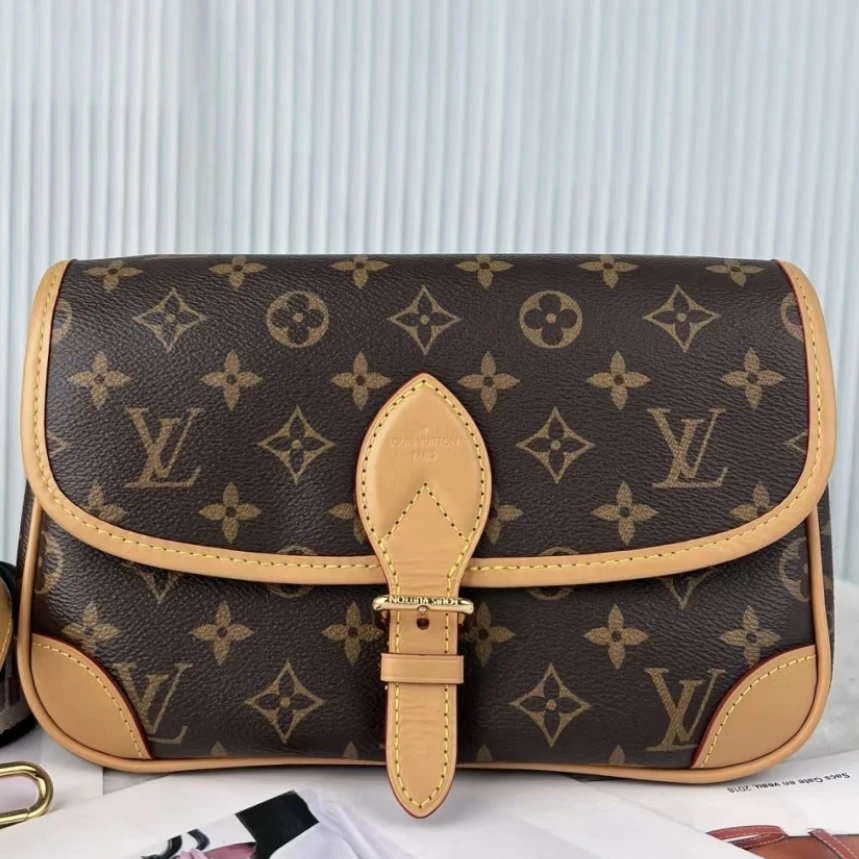 99新 LouisVuitton/路易威登 安琳/法棍现代款/芯片款/公价19000