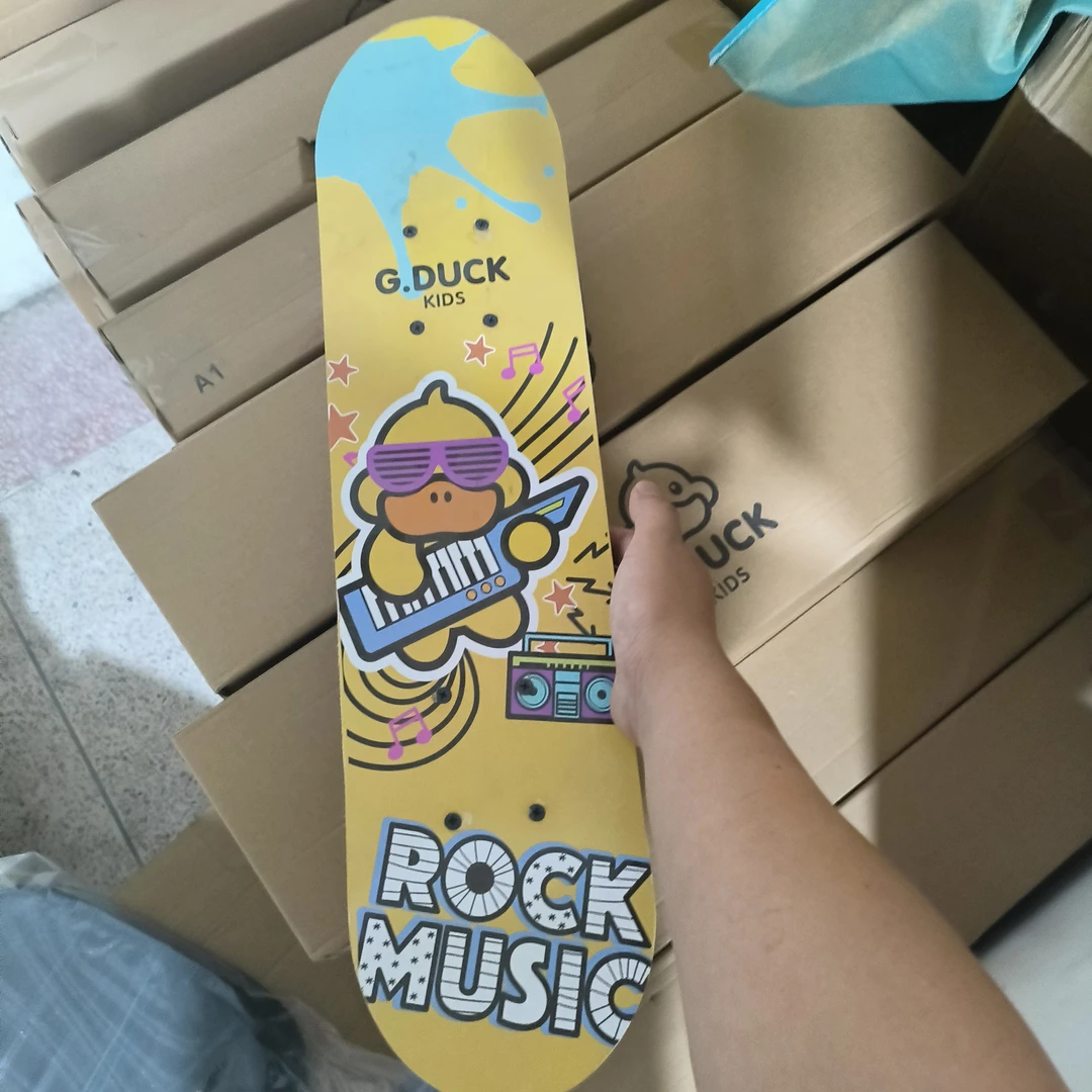 品牌实木儿童滑板车