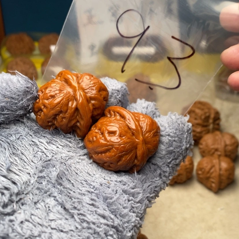 【闪购商品】文玩核桃吊坠共**