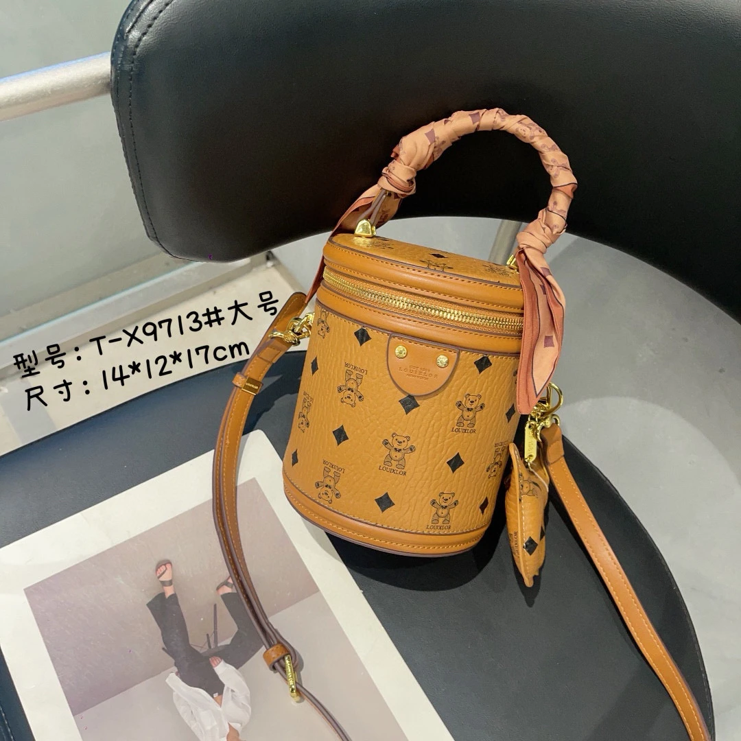 【芭尼熊】时尚潮流发财桶9713