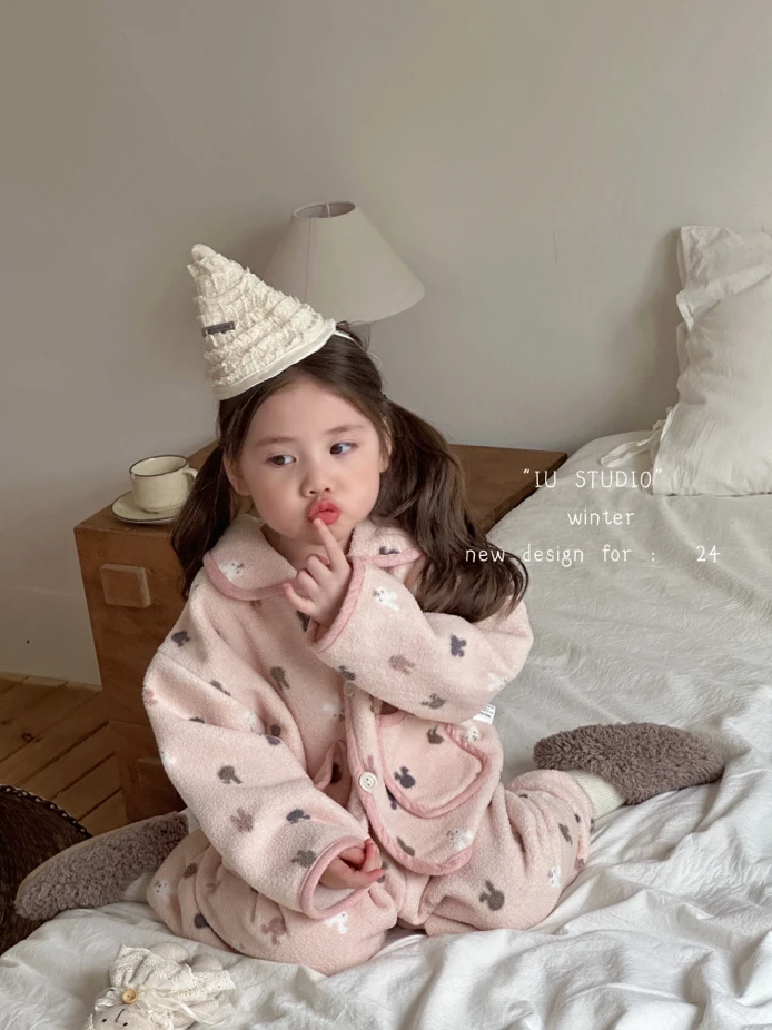 P柱。11398橘子冬款女童时尚潮流睡衣