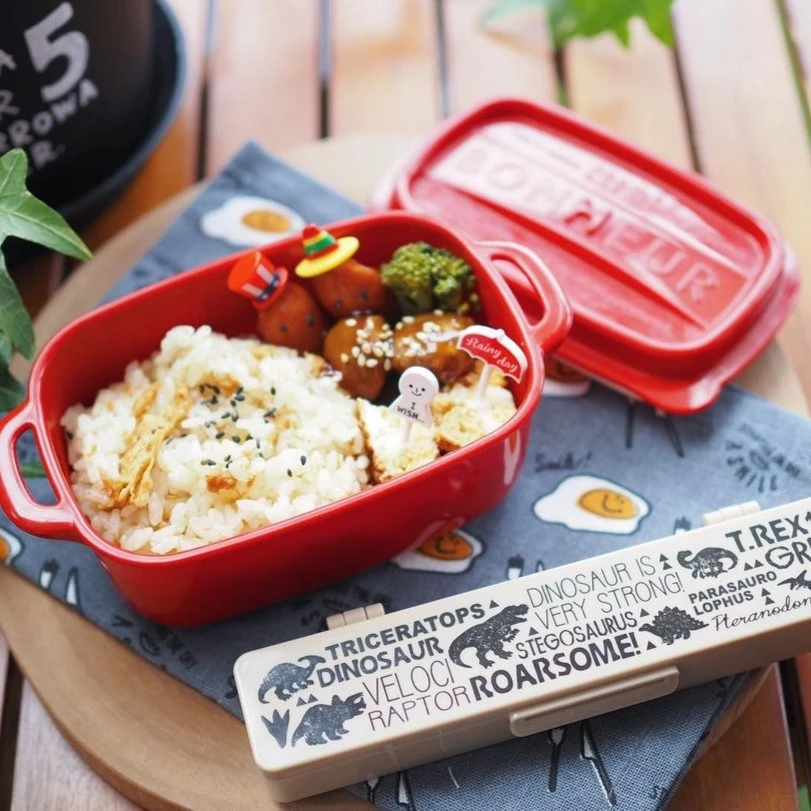 日本进口便当盒冰箱保鲜盒学生饭盒水果沙拉收纳盒野餐盒甜品盒