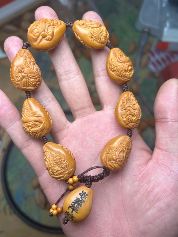 318核雕-浮雕关公