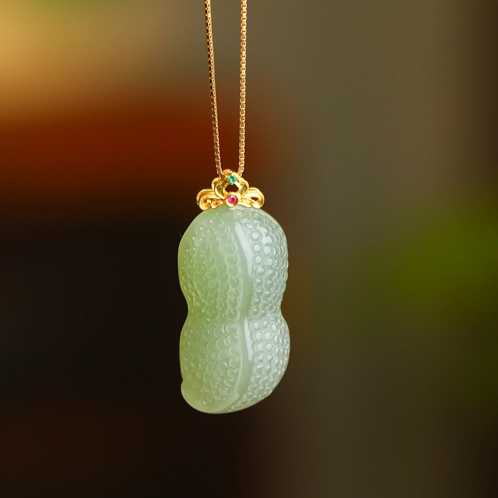 和田玉晴水湖水绿镶嵌18K金花生吊坠女士挂件女款挂坠男士款项坠