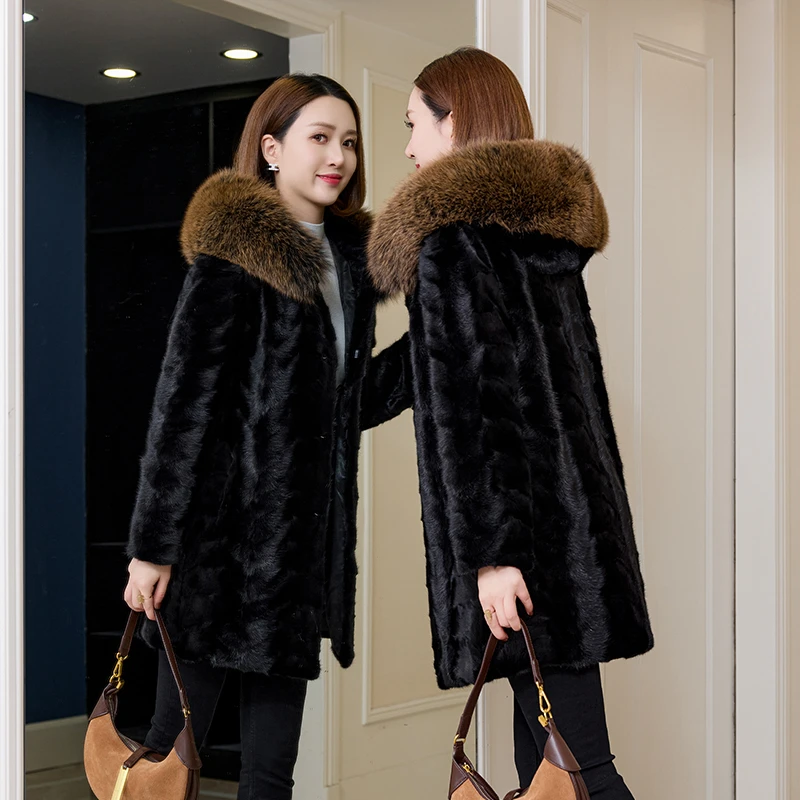 2025水貂大衣女真貂妈妈连帽中长款狐狸毛领海宁款拼貂皮草外套女