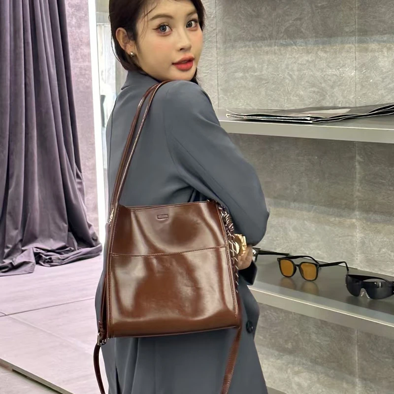 高颜值大容量托特包包2024新款上班通勤时尚质感单肩腋下包