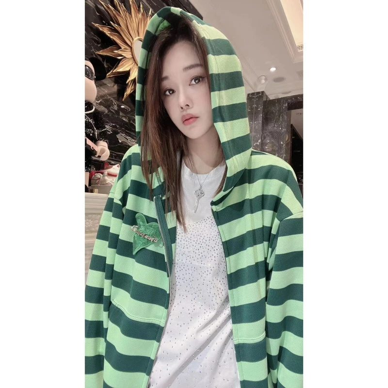 43000红色条纹卫衣外套包嫂上新款外搭慵懒风烫钻外套网红ins宽松