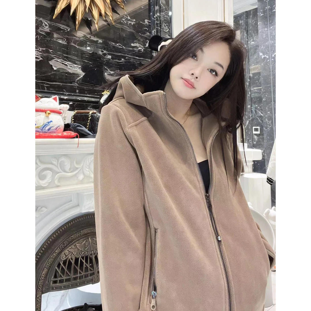 包嫂【43059】热力感上衣2025秋冬新款外搭慵懒风外套ins女外套