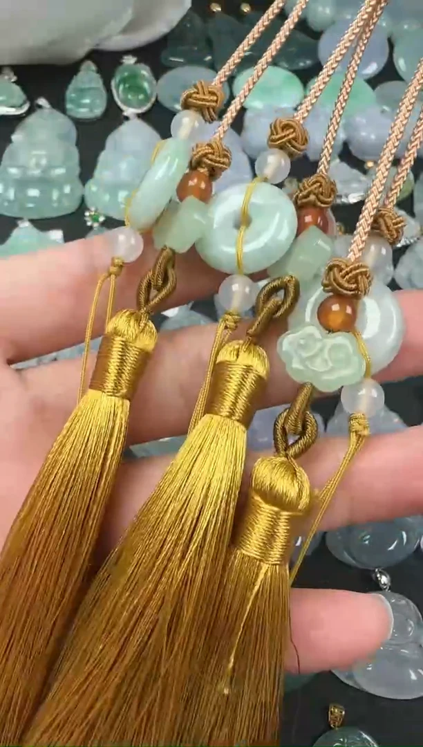 【闪购商品】翡翠颈饰未镶嵌多样性发其一
