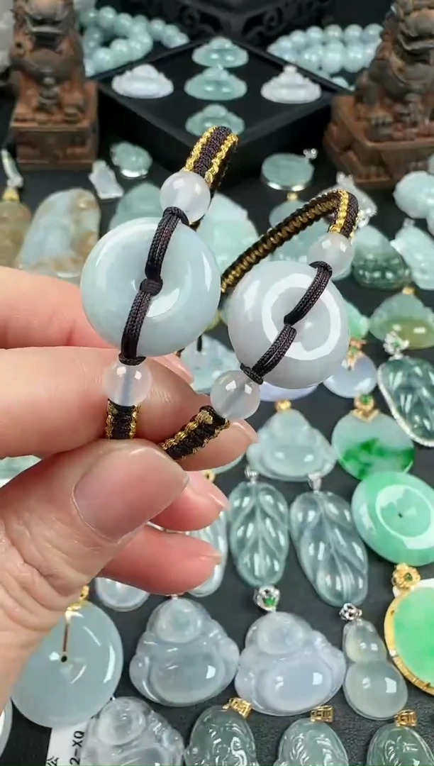 【闪购商品】翡翠颈饰未镶嵌多样性发其一微瑕