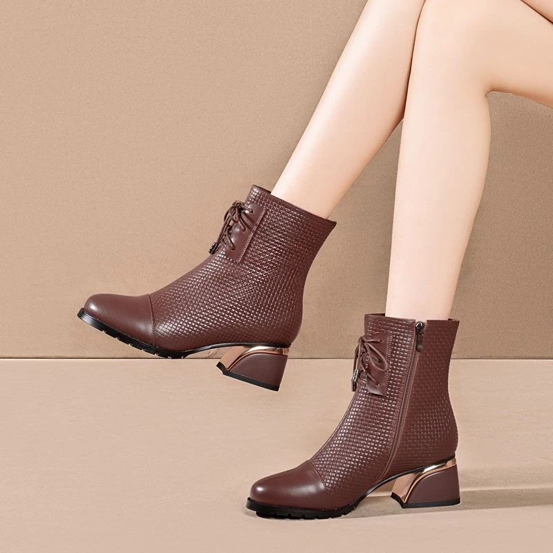 圆头短靴女舒适粗跟鞋子新款女中跟短筒靴真皮百搭英伦风大码女鞋