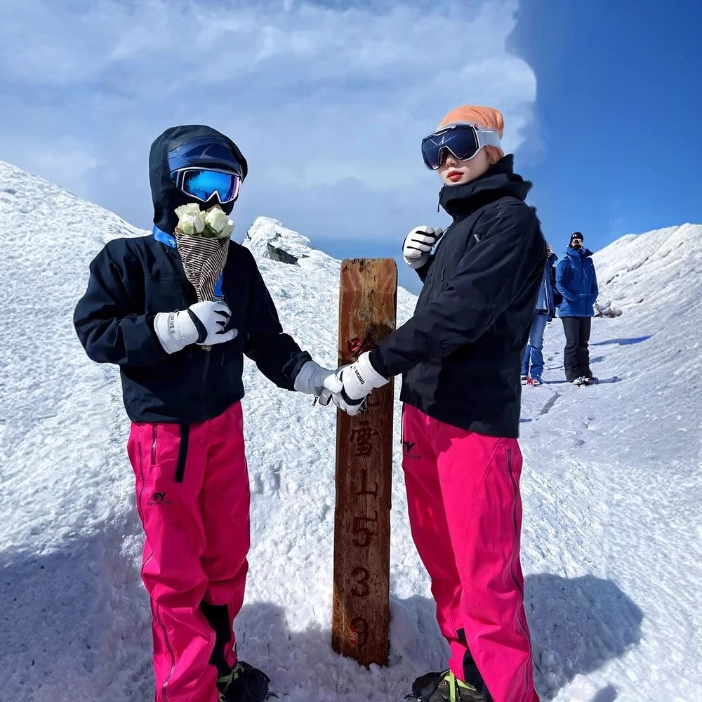 玫红色冲锋裤女2025春秋新款美式防水防风情侣登山工装滑雪裤