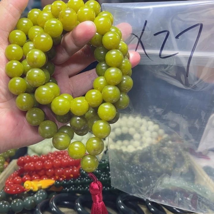 蛇纹石玉颈饰未镶嵌z****g