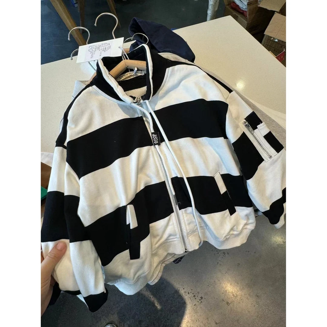 现货  2024秋季儿童新款男童女童黑白条连帽卫衣外套WQ3
