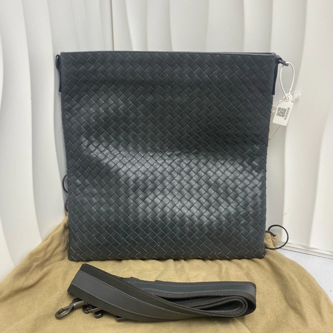95新 BOTTEGA VENETA/葆蝶家 BV 黑色编织斜挎包 单肩包 8992104