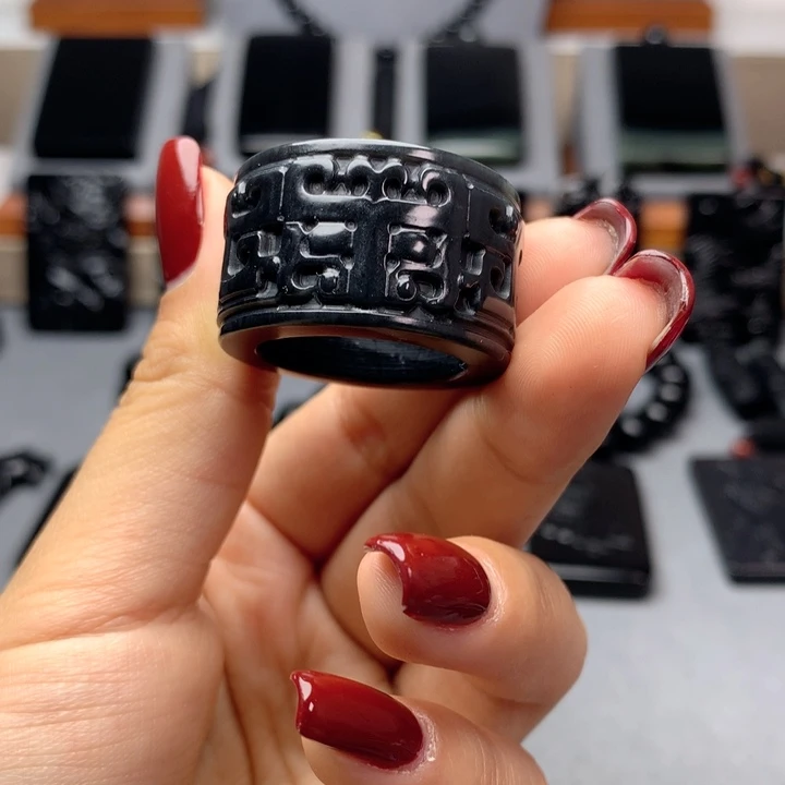 和田玉（墨玉）戒圈未镶嵌