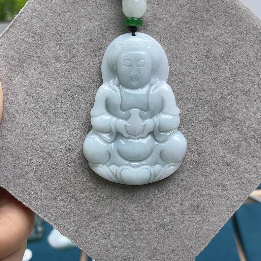 翡翠颈饰未镶嵌观音