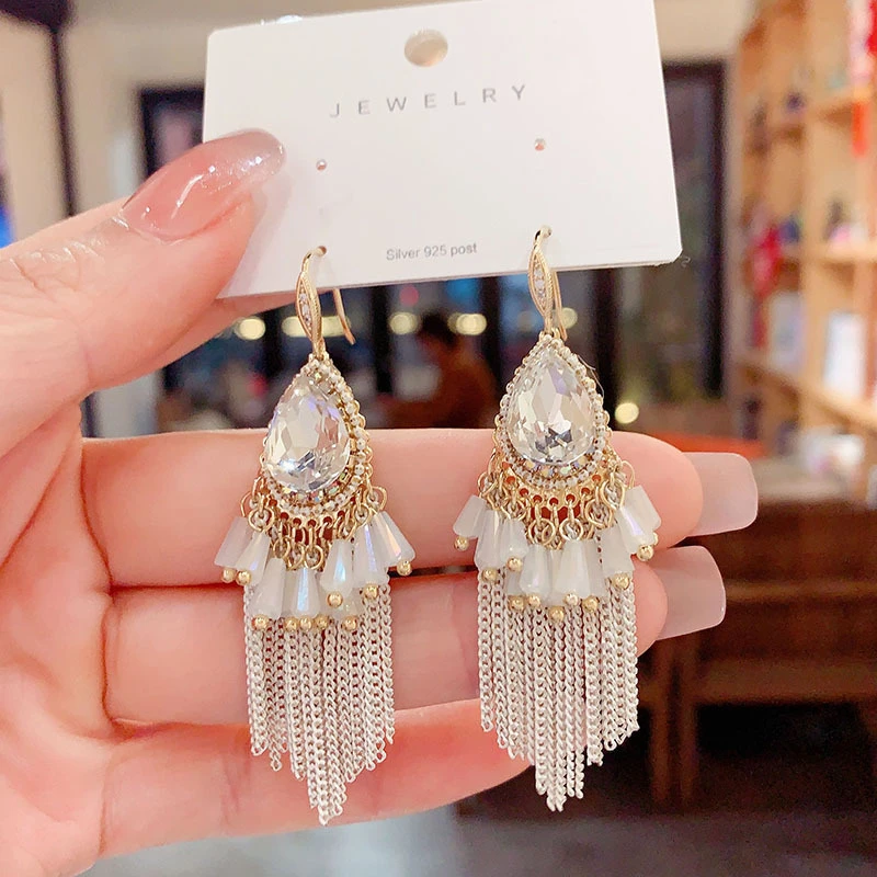 铜合金亚克力耳饰 新款宫廷风手工长款流苏耳环耳钩大气夸张网红