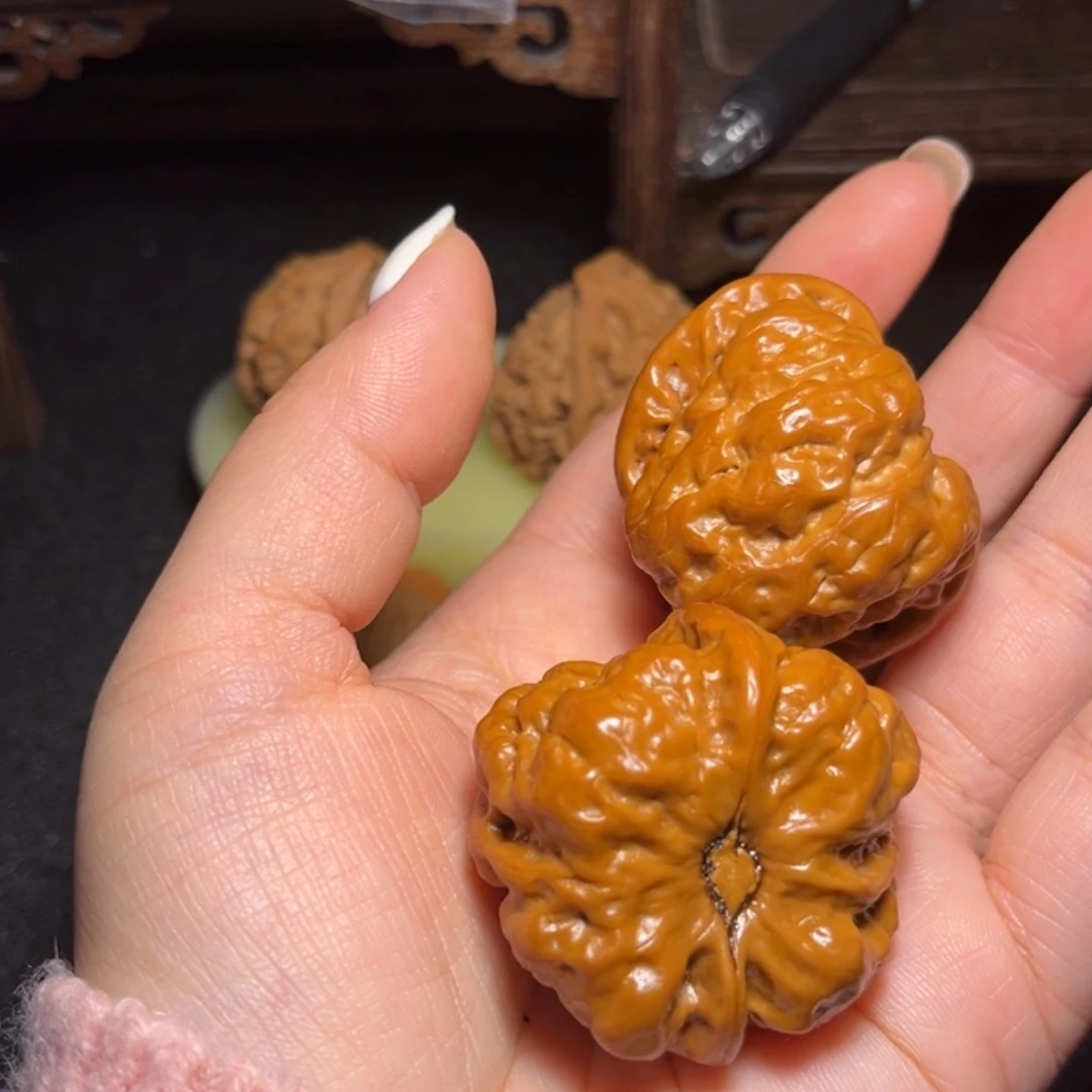 【闪购商品】文玩核桃吊坠生**。