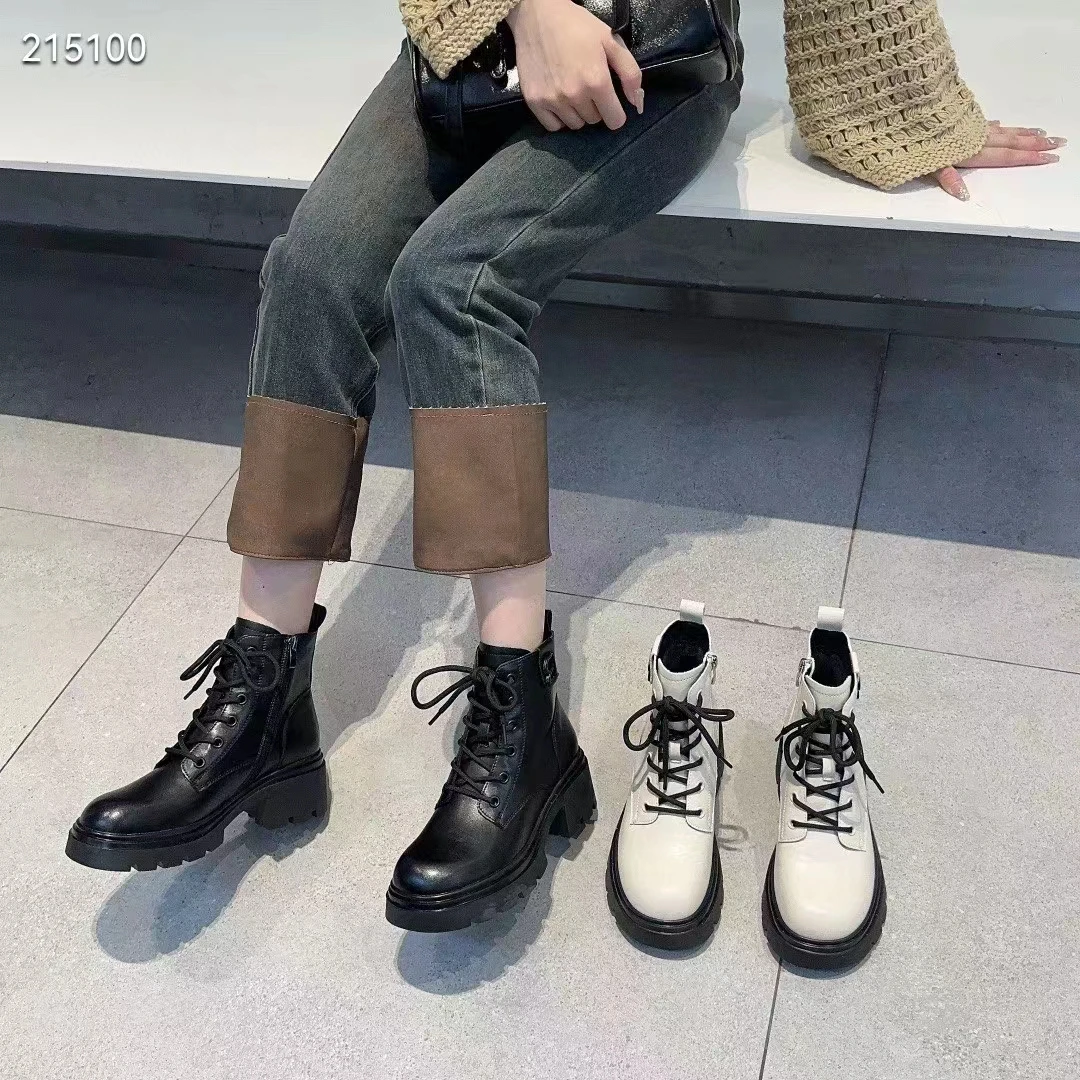 5100女款秋季百搭时尚英伦风厚底高帮系带潮流圆头马丁靴秋冬女士