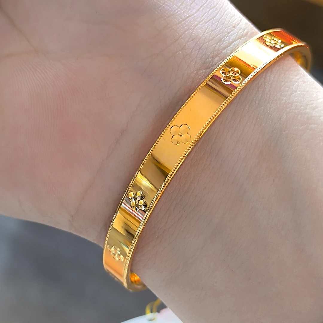 26.61g周金生足金999四叶草5G工艺镜面手镯，58号圈