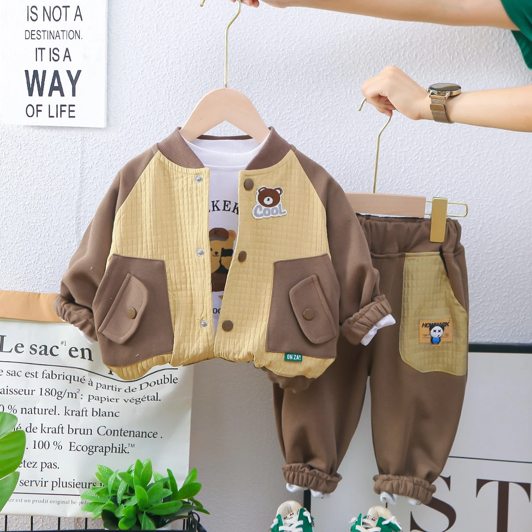 外贸童装秋季套装2024新款儿童宝宝春秋洋气卡通拼色棒球服三件套