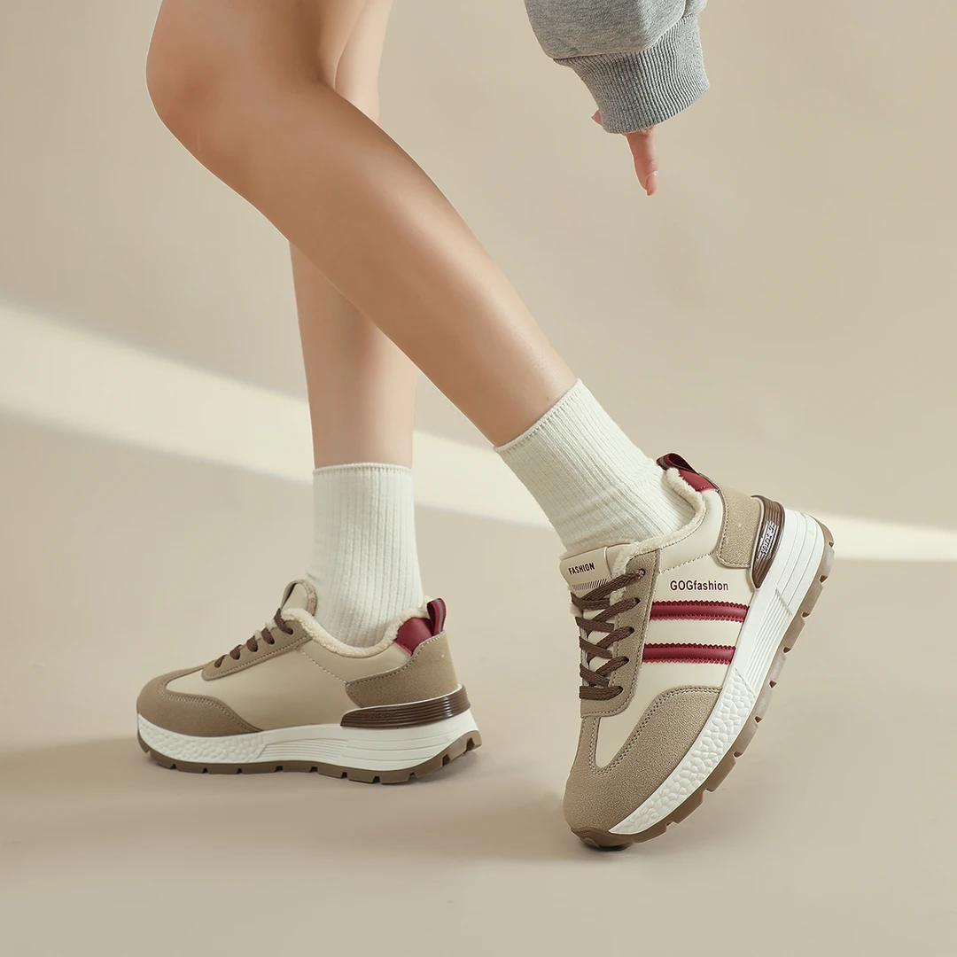 24秋季爆款全皮面防水阿甘鞋女百搭休闲加绒鞋学生运动增高老爹鞋