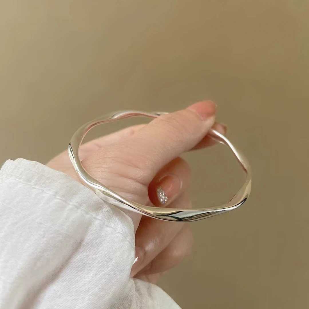 足银手镯 999.9足银莫比乌斯闭口手镯实心足银波浪款手镯简约百搭