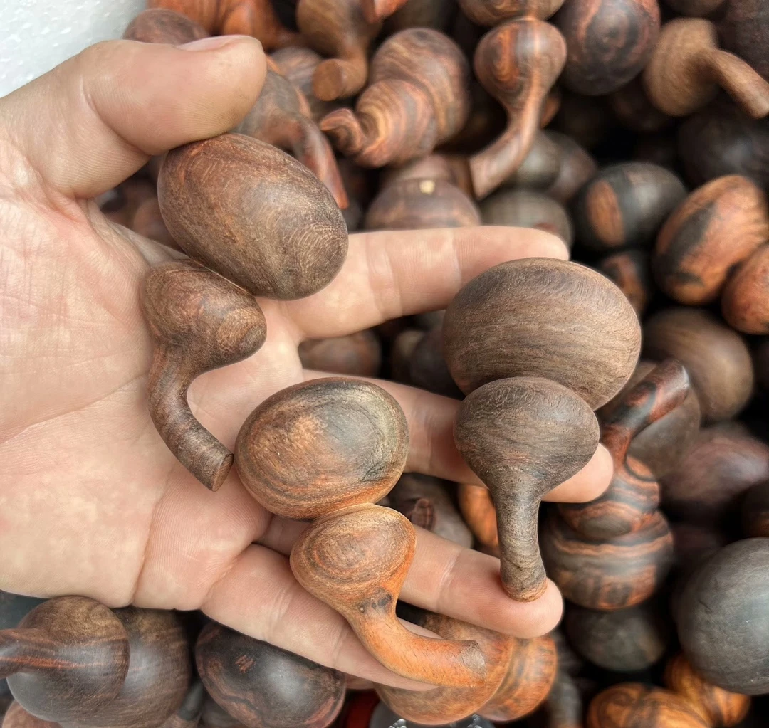 大红酸枝葫芦 手把件一对 随机发 颜色花纹多样性